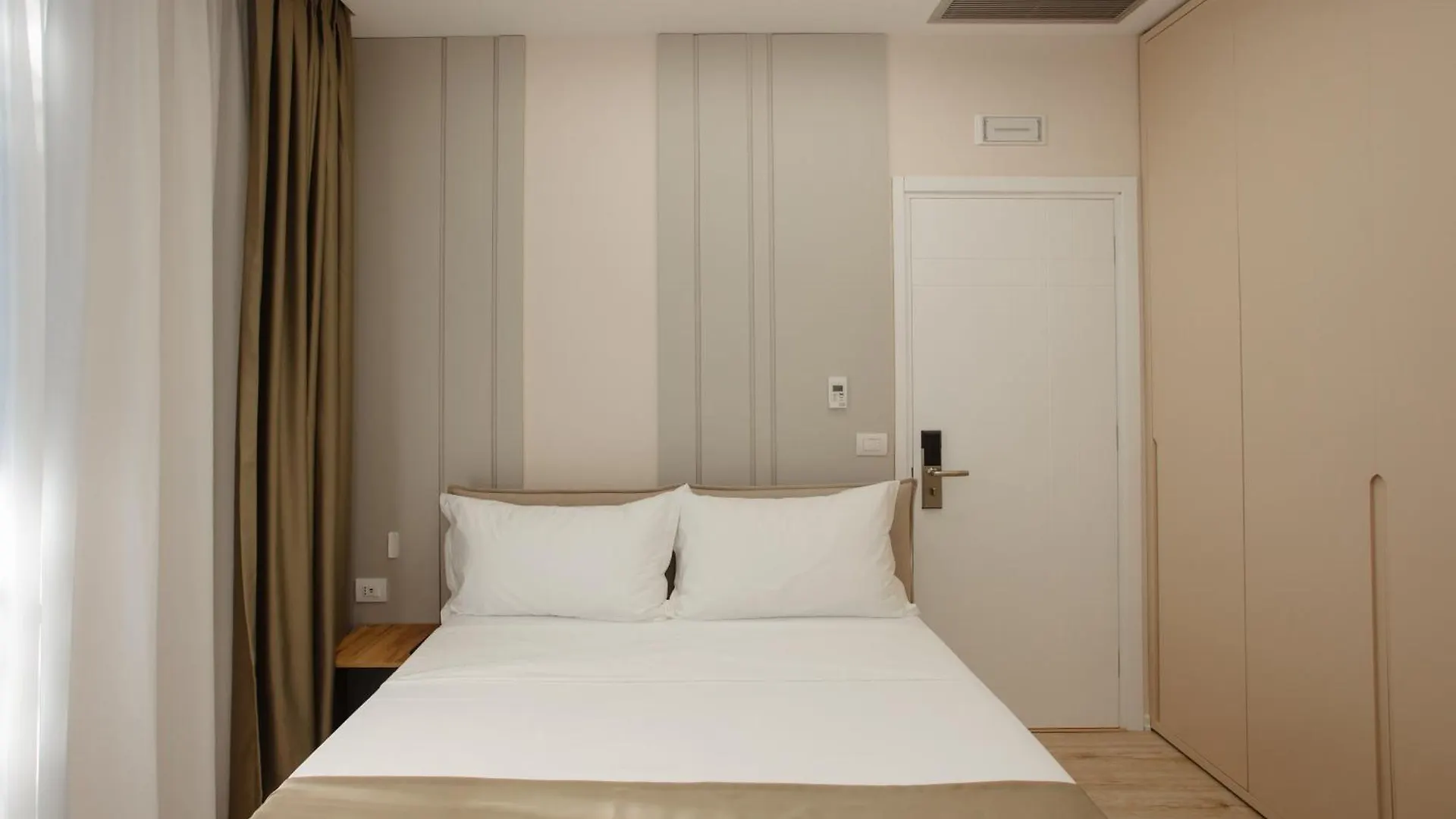 Downtown Hotel Szkodra Albania