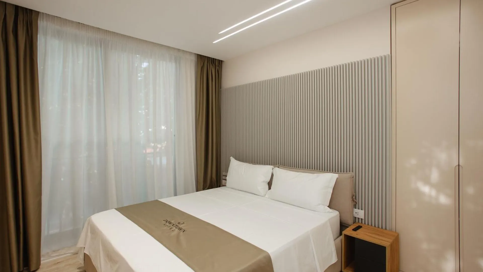 Downtown Hotel Szkodra